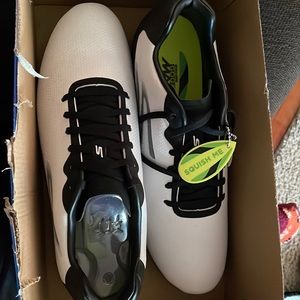 Skechers Performance men’s soccer cleats, size 11.5, NWT